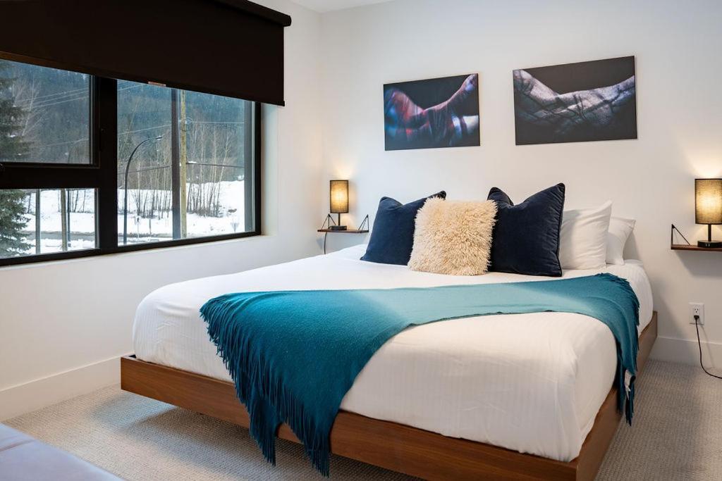 Апартаменты Revel In The Stoke By Revelstoke Vacations Экстерьер фото